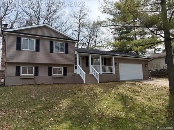 970 Golfview Drive, LakeOrion, MI 48362