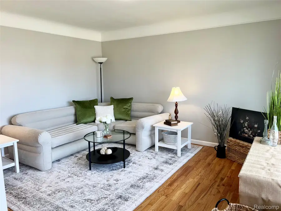 24545 Greenbrier Avenue, Eastpointe, MI 48021 - #3