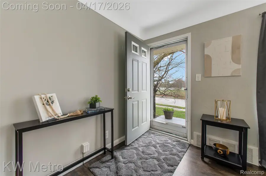 4289 Oakshire Avenue, Berkley, MI 48072 - #3