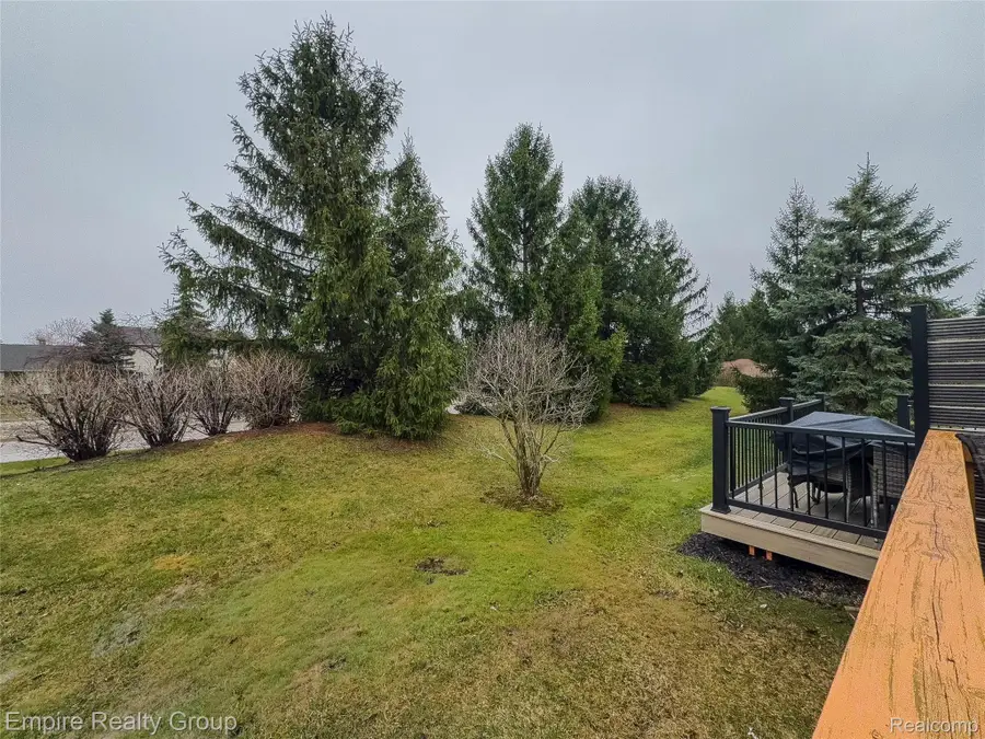 12330 Hickory E, Utica, MI 48315 - #3