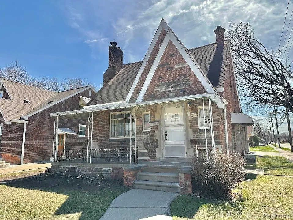 7502 Coolidge, Center Line, MI 48015 - #1