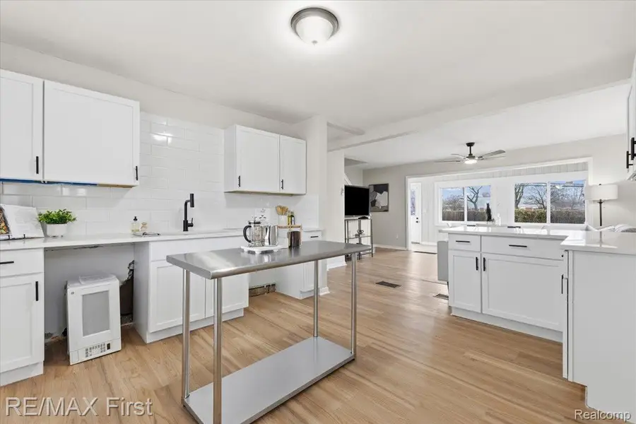 20675 Van Antwerp Street, Harper Woods, MI 48225 - #2