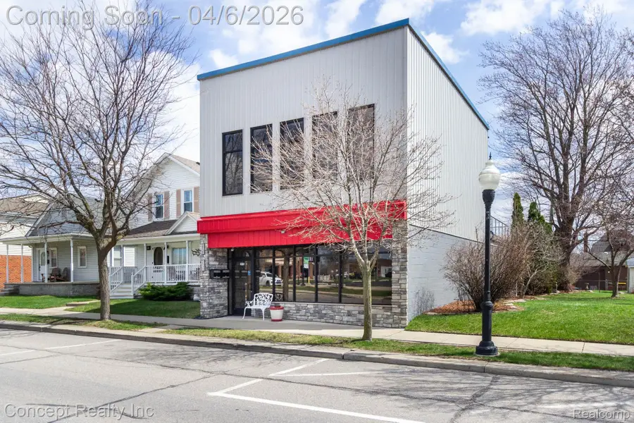 2935 W Jefferson Avenue, Trenton, MI 48183 - #2