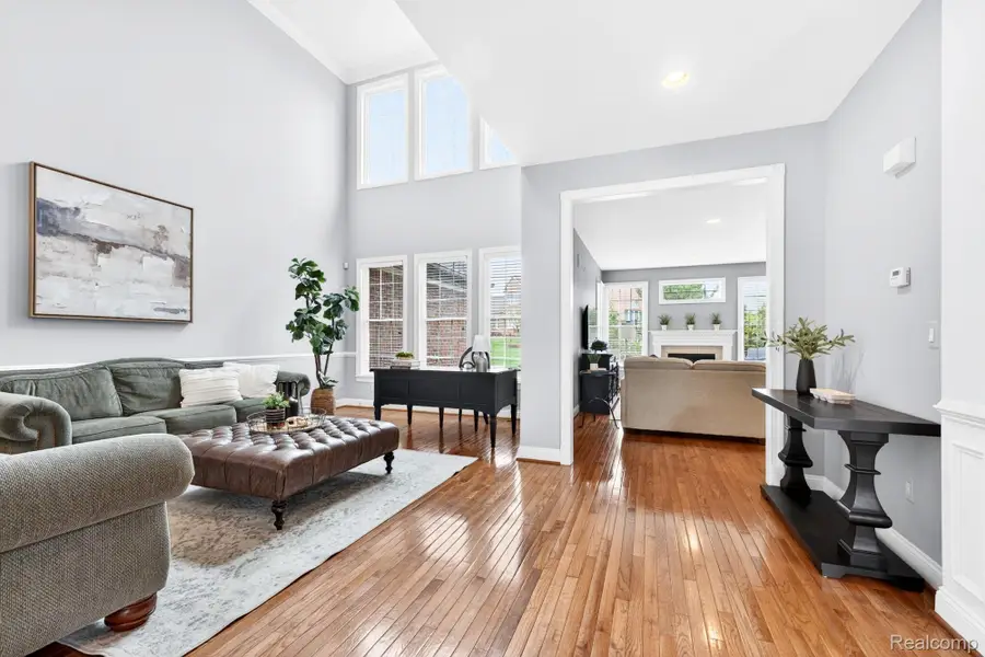 44872 Broadmoor Circle S, Northville, MI 48168 - #3