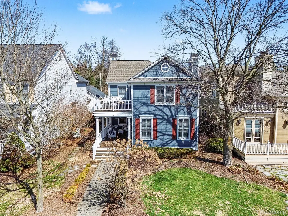 4 Riverbank Drive, Southfield, MI 48025 - #1