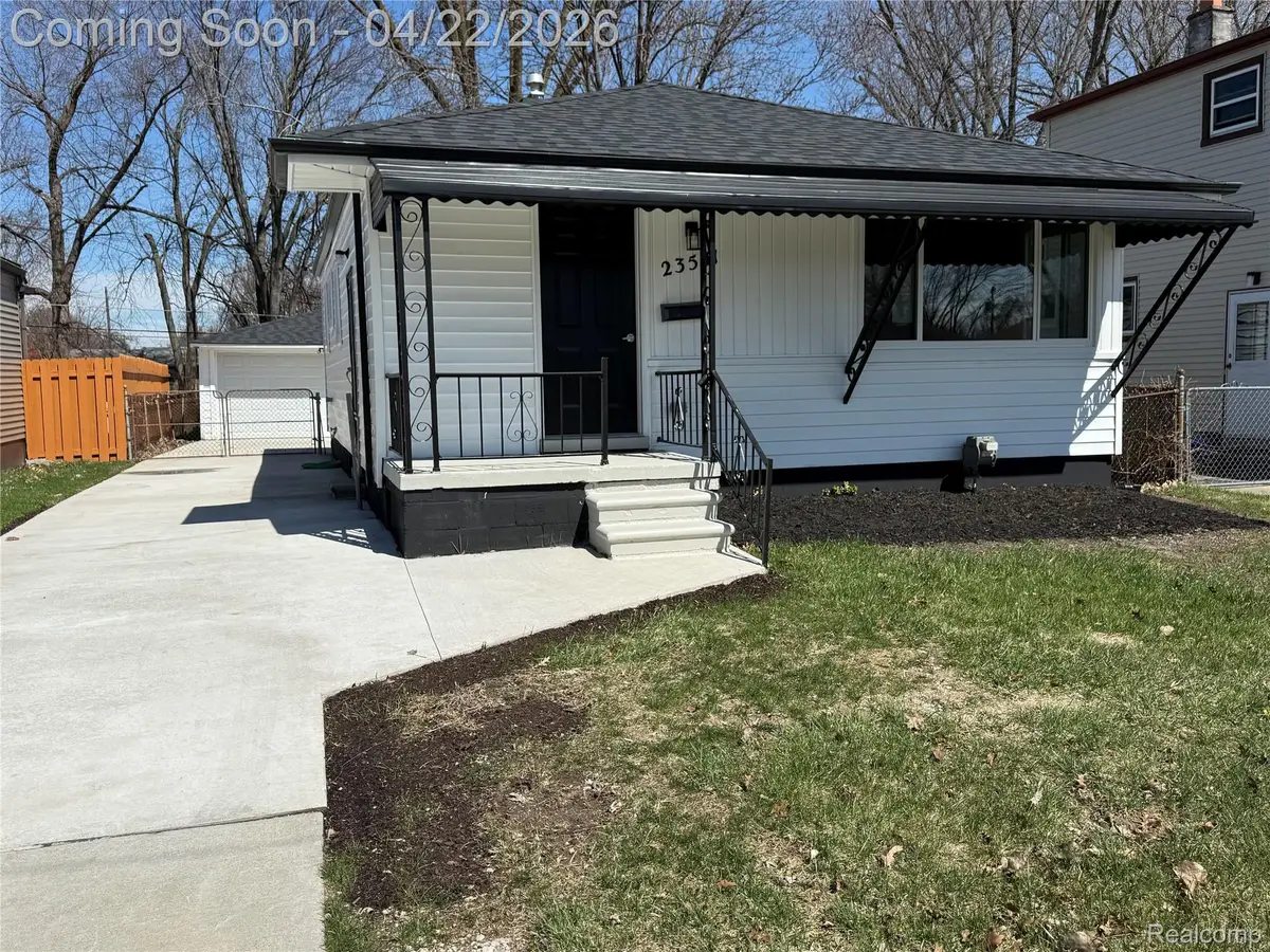 23541 Elmira Street, Saint Clair Shores, MI 48082 - #1