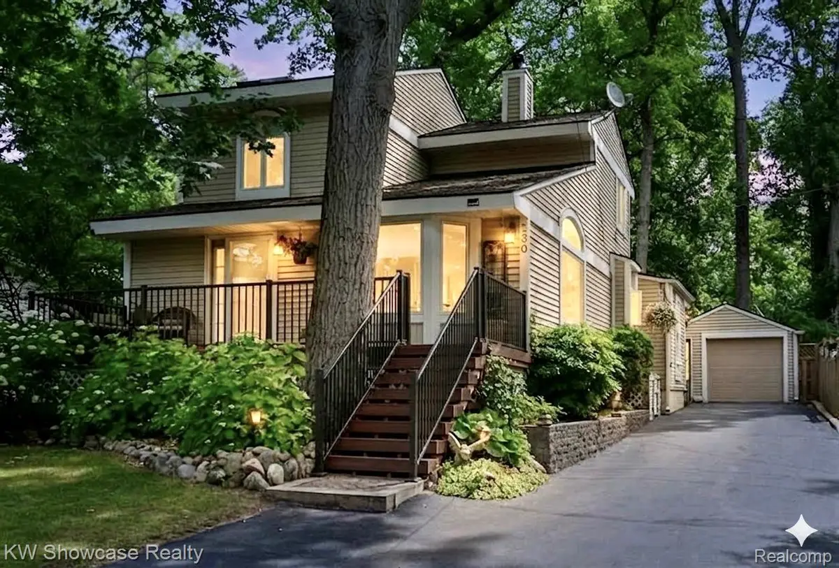 580 Elkinford Drive, White Lake, MI 48383 - #1