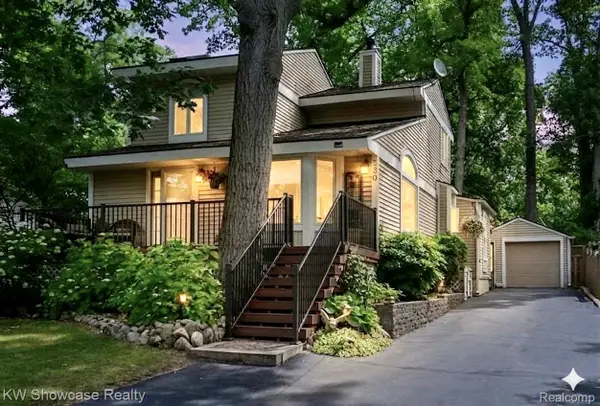 580 Elkinford Drive, WhiteLake, MI 48383