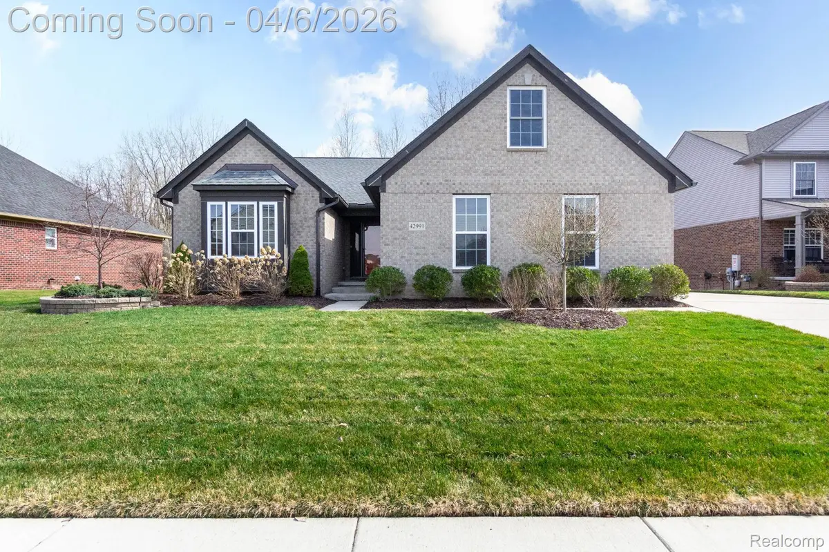 42991 Colonial Road, Belleville, MI 48111 - #1