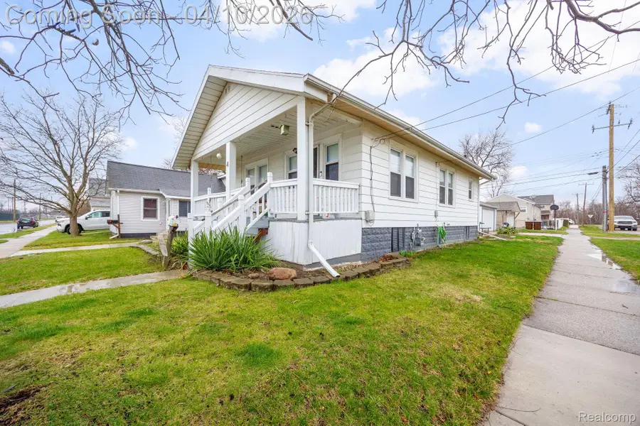 11804 Garfield Street, Riverview, MI 48193 - #3