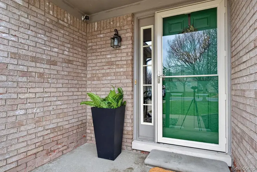 22787 Woodcreek Drive, Taylor, MI 48180 - #3