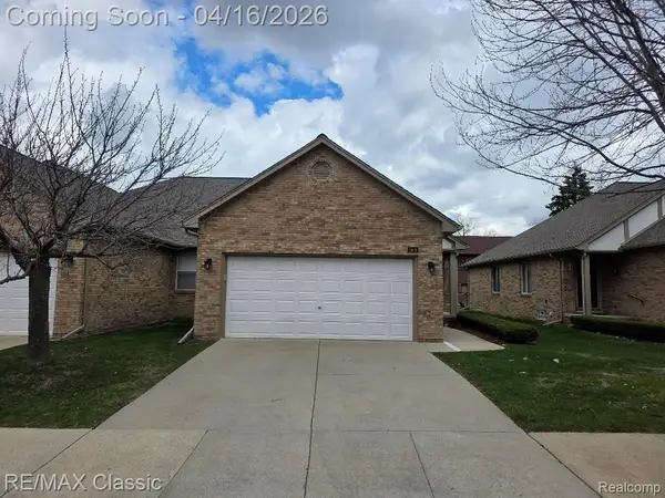 3909 Sunflower Lane, Warren, MI 48091