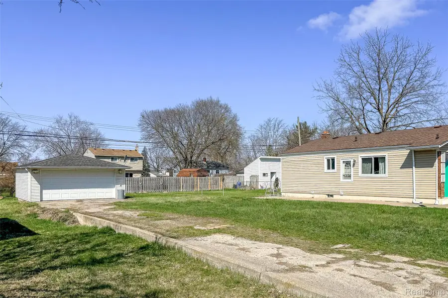 8471 Fremont Street, Westland, MI 48185 - #3