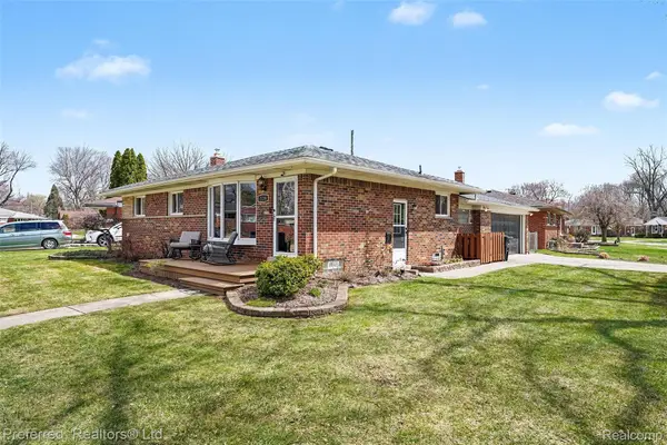 7710 Lear Court, Westland, MI 48185