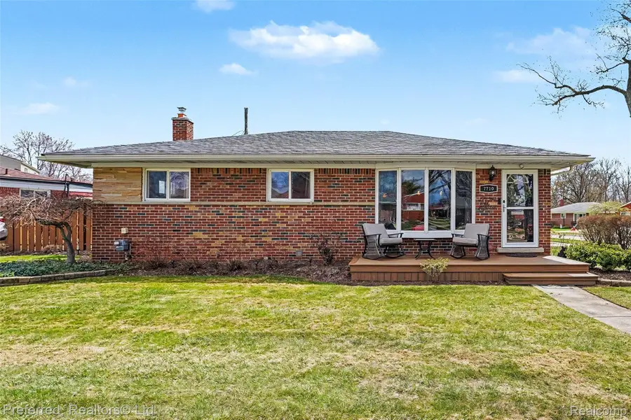 7710 Lear Court, Westland, MI 48185 - #2