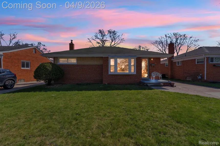 6606 Arcola Street, Garden City, MI 48135 - #2