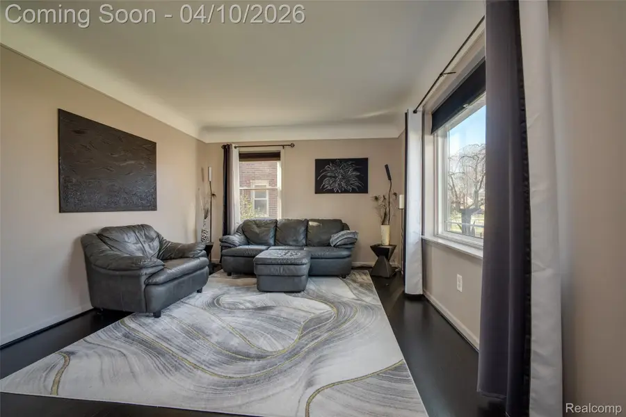 9614 Shadyside Street, Livonia, MI 48150 - #3