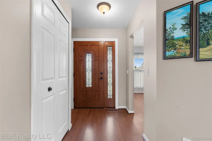 22264 Oakwood Street, Trenton, MI 48183 - #3