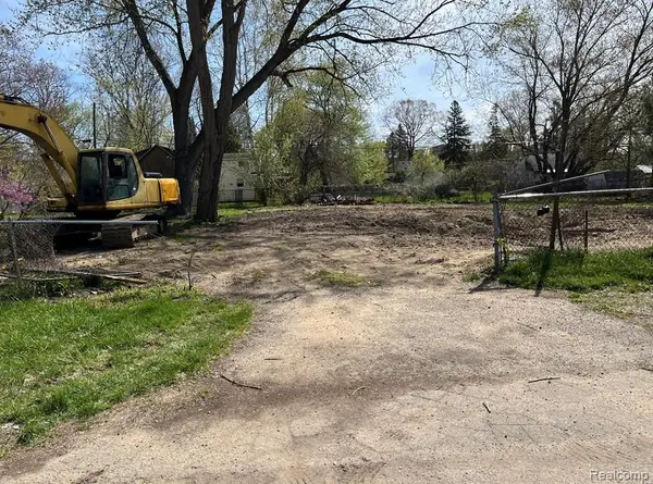 21308 Waldron Street, Farmington, MI 48336