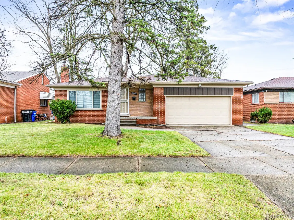 19300 Greydale Avenue, Detroit, MI 48219 - #1