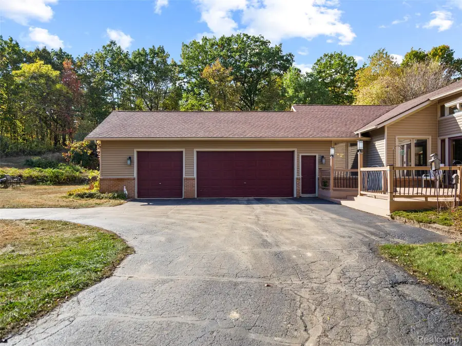 7286 Pine Knob Road, Clarkston, MI 48348 - #3