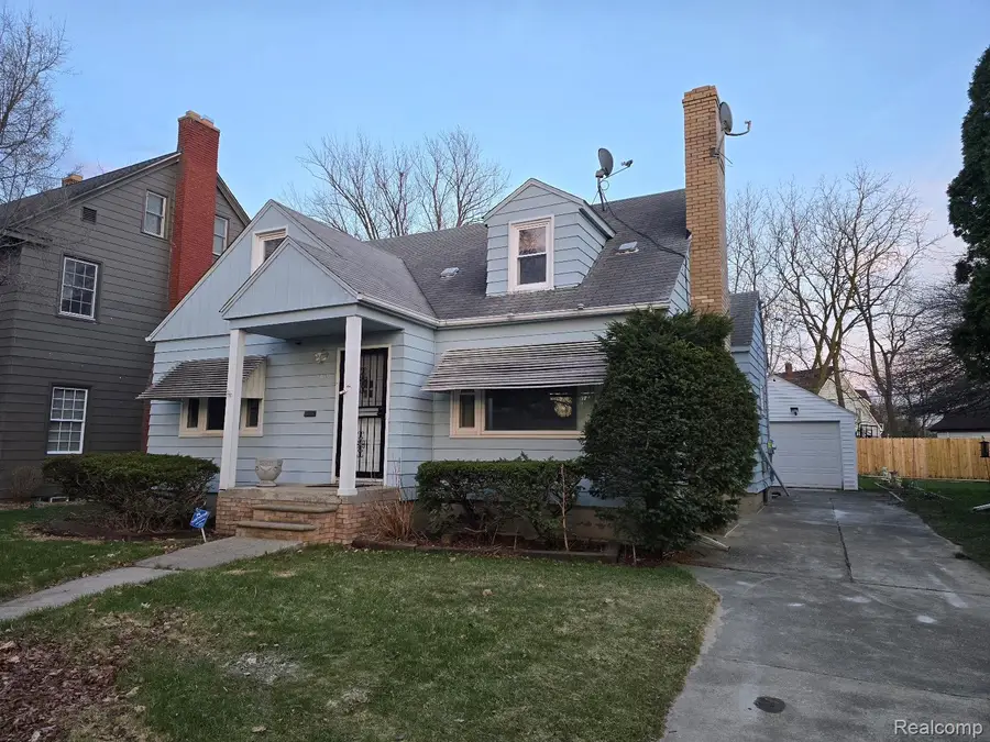 803 Commonwealth Avenue, Flint, MI 48503 - #2