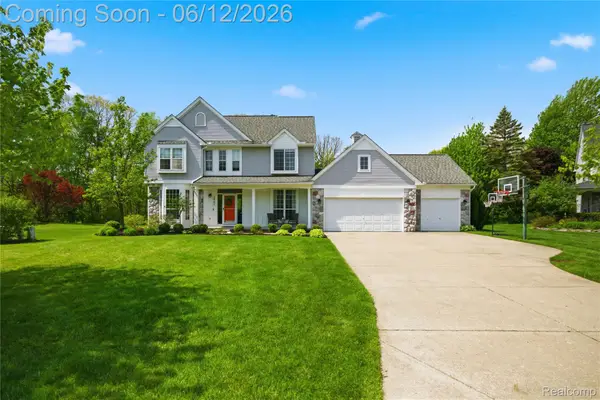 2982 Waldon Park Drive, Orion, MI 48359