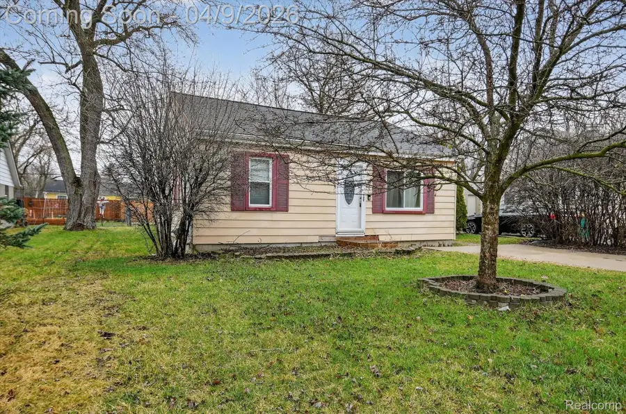 22641 Tulane Avenue, Farmington Hills, MI 48336 - #2