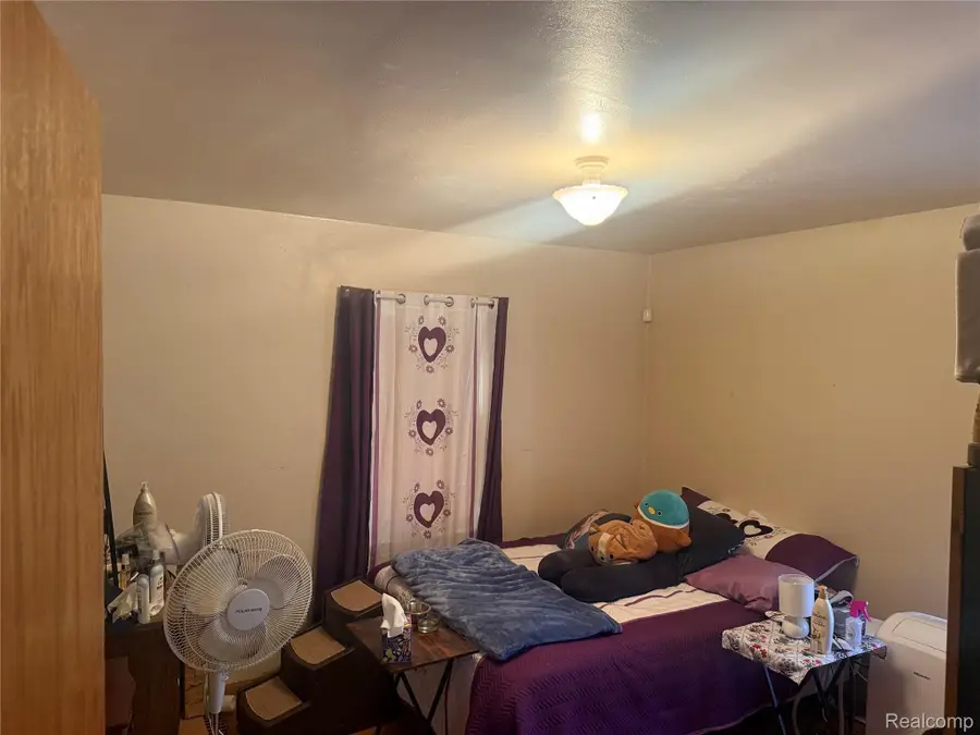 4308 S Grand Traverse, Flint, MI 48507 - #2