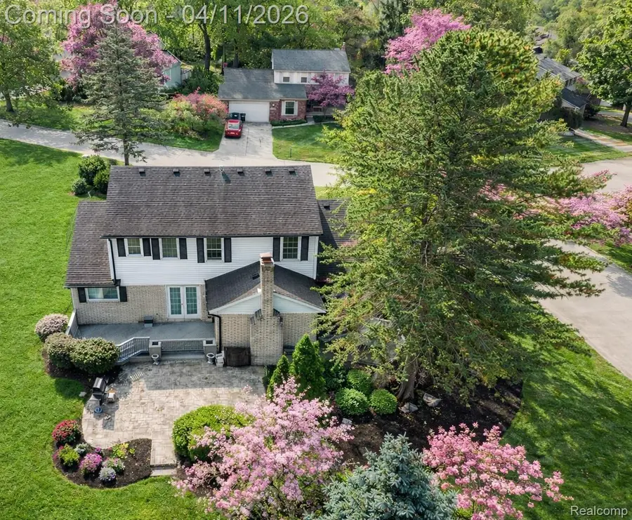 42881 Inverness Court, Northville, MI 48168 - #2