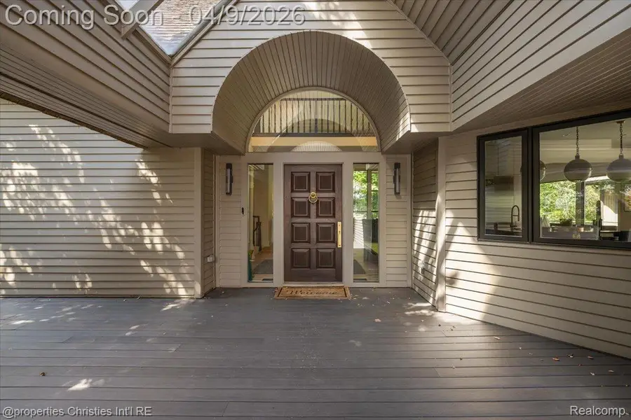 40 Scenic Oaks Drive N, Bloomfield Hills, MI 48304 - #3