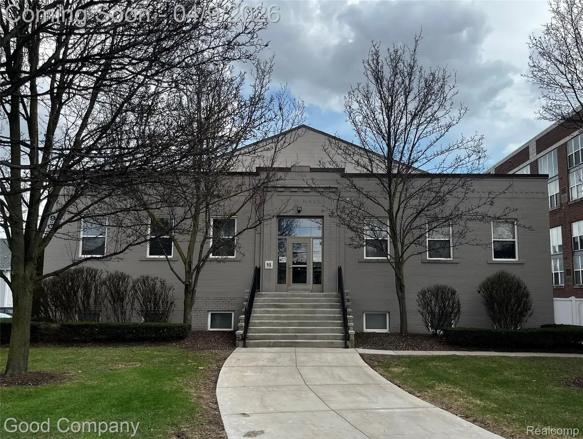 98 Northbound Gratiot #5, Mount Clemens, MI 48043 - #1