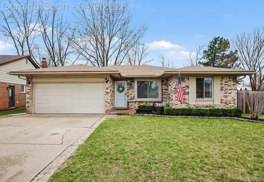 13827 Willow Court, Sterling Heights, MI 48313 - #2