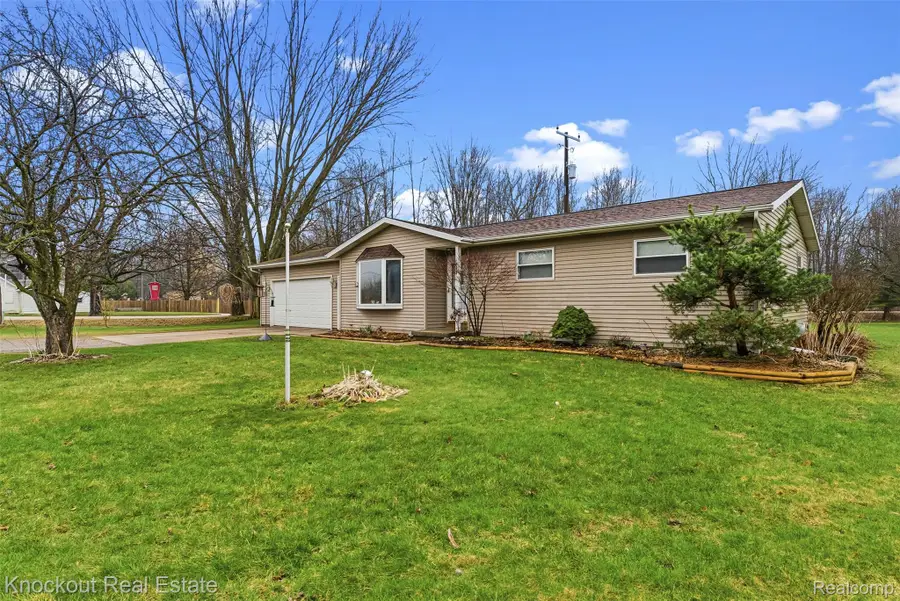 6256 State Road, Vassar, MI 48768 - #2