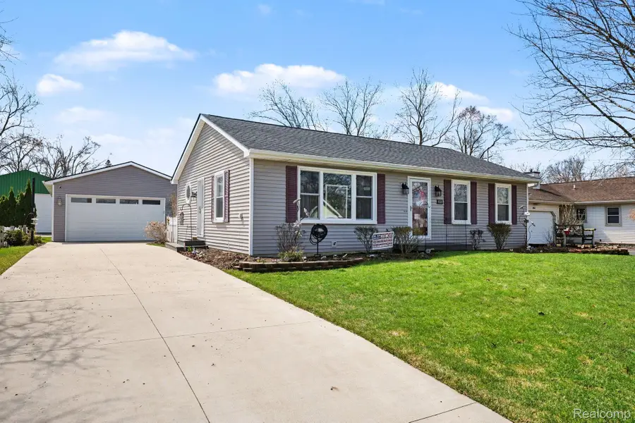 410 Glenn Court, Lake Orion, MI 48362 - #3