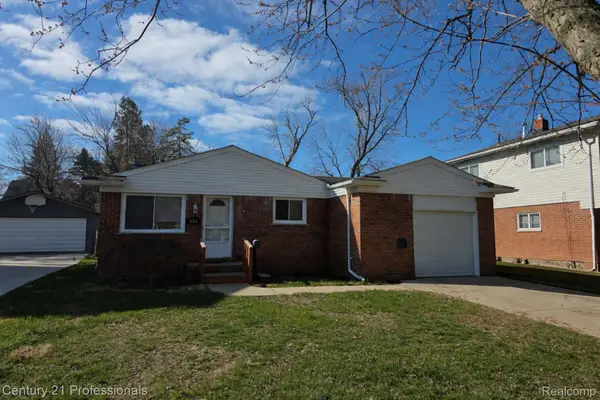 406 Woodlawn Avenue, RoyalOak, MI 48073