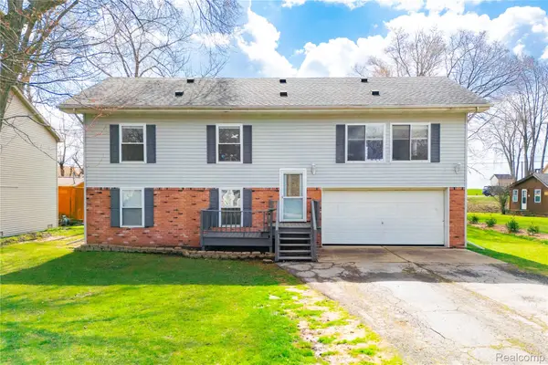 7522 Sovey Drive, Newport, MI 48166