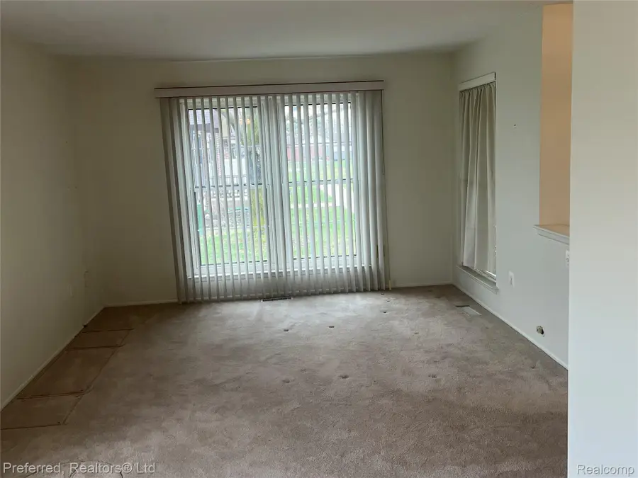 40592 Newport Drive #125, Plymouth, MI 48170 - #2