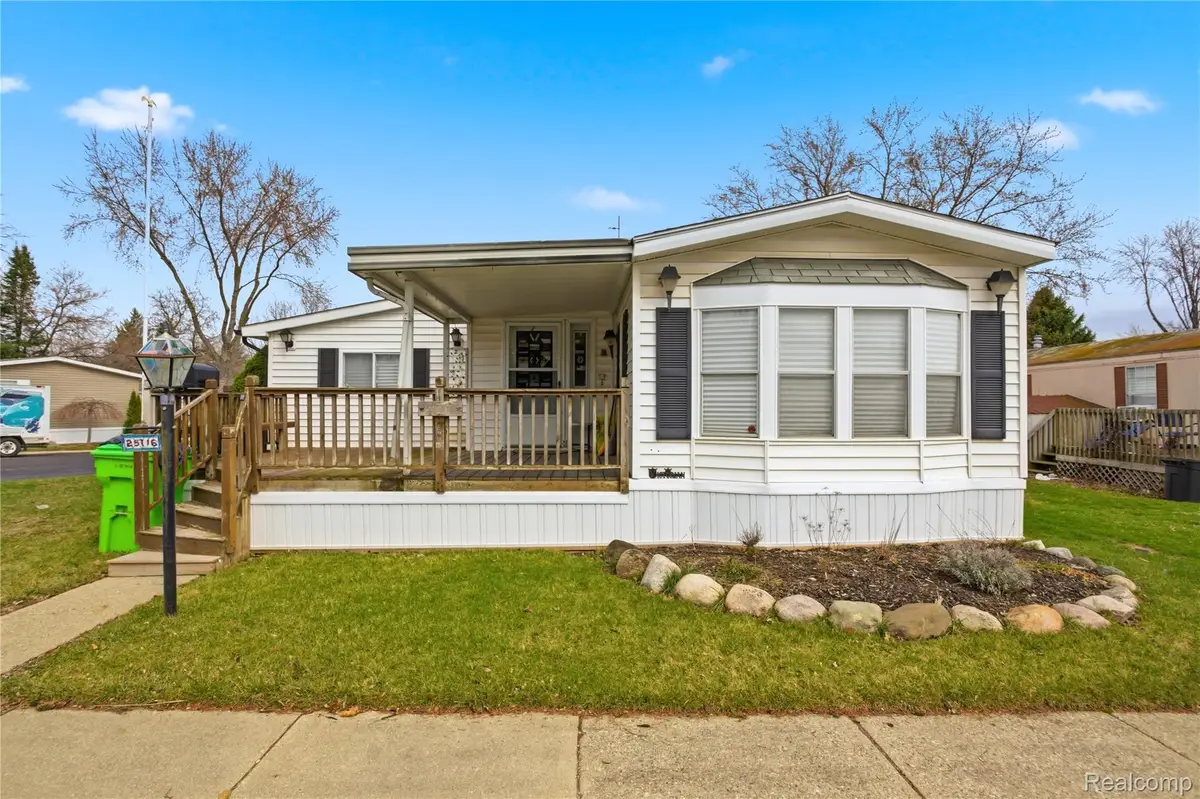 25716 Jackson St, Novi, MI 48375 - #1