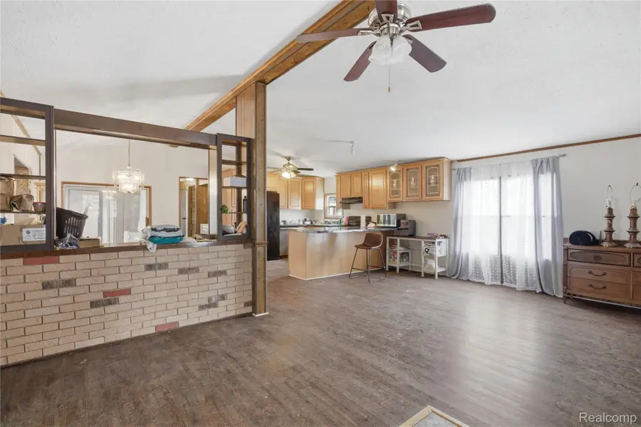 25716 Jackson St, Novi, MI 48375 - #3