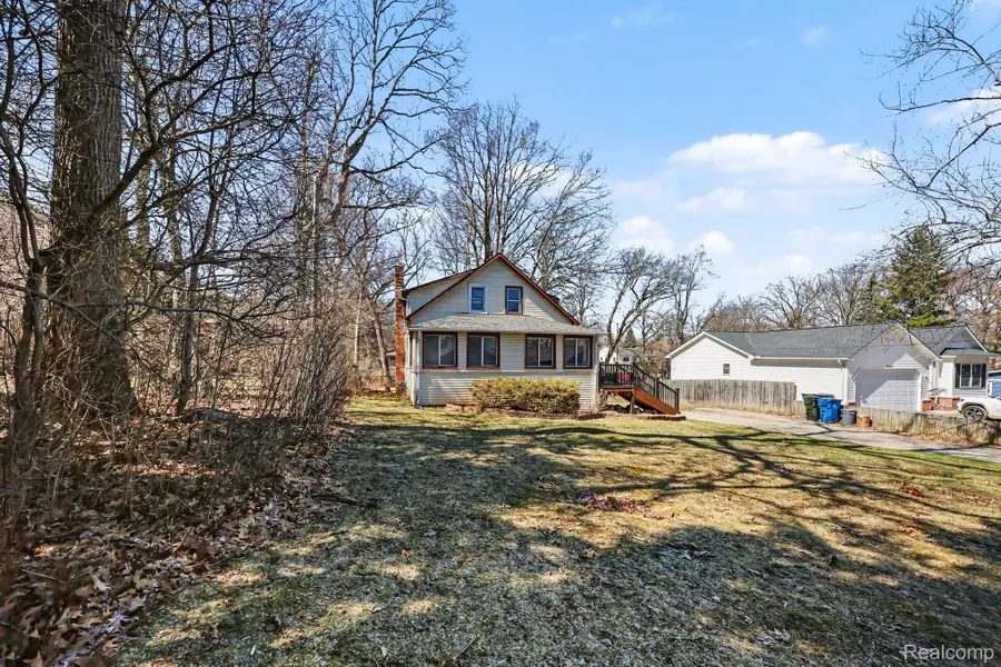 3416 Eastwood Drive, Rochester Hills, MI 48309 - #3