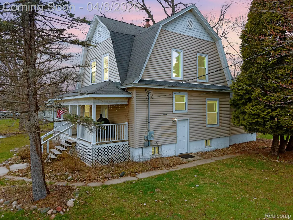 1225 E King Street, Corunna, MI 48817 - #1