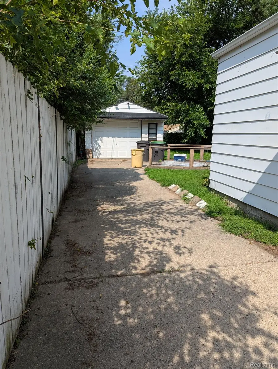 6430 Banner Street, Taylor, MI 48180 - #2