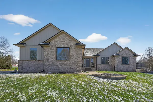 16529 W Horseshoe Trail, Linden, MI 48451