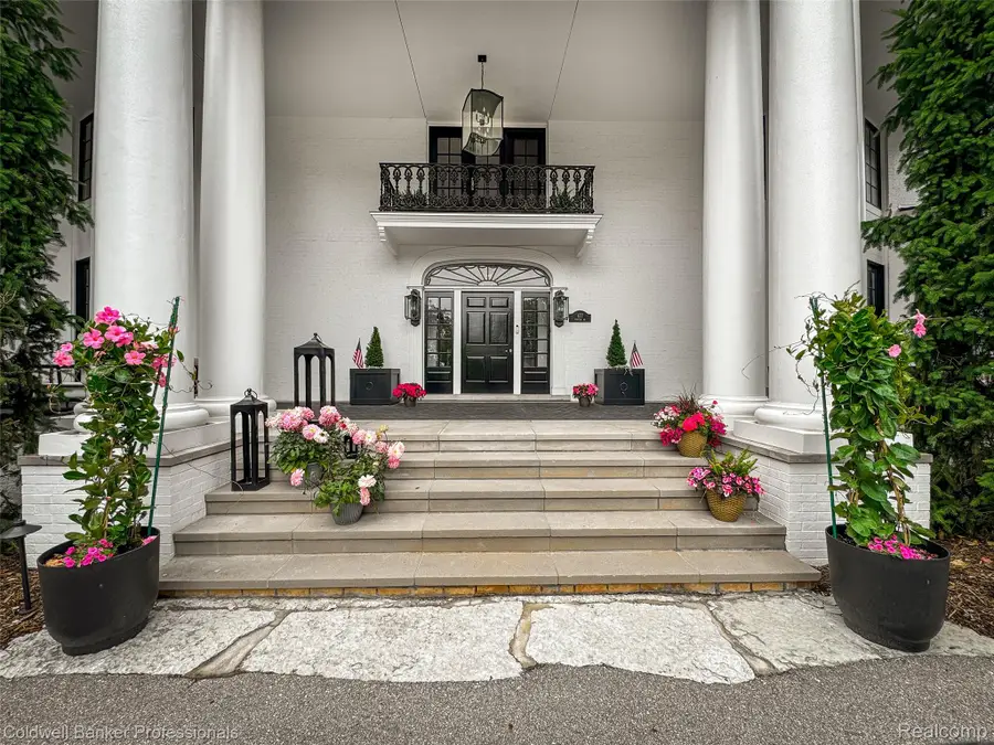 477 Dunston Road, Bloomfield Hills, MI 48304 - #2