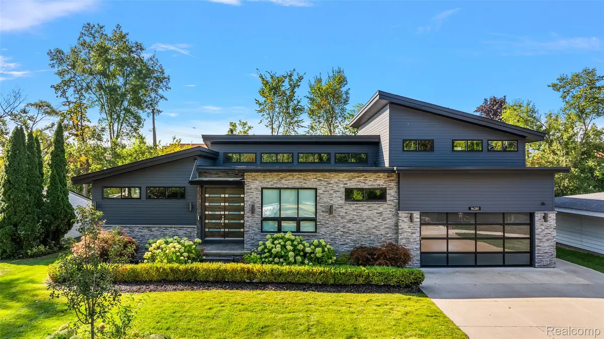 16281 Buckingham Avenue, Birmingham, MI 48009 - #1