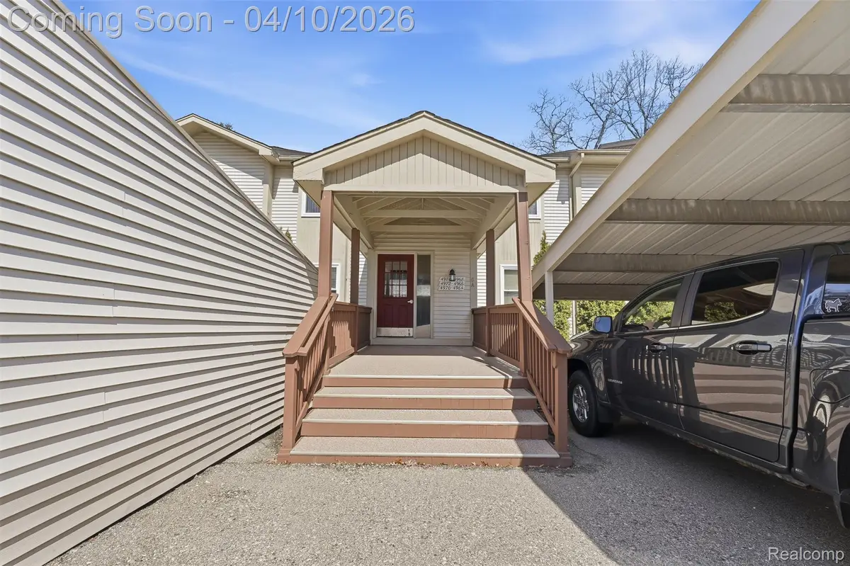 4964 Oak Hill Drive, Waterford, MI 48329 - #1