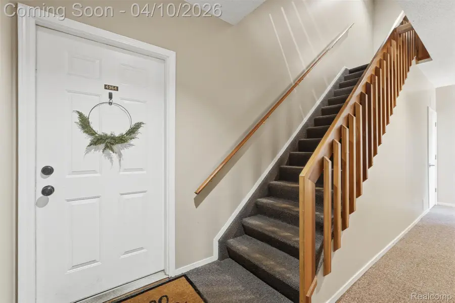 4964 Oak Hill Drive, Waterford, MI 48329 - #2
