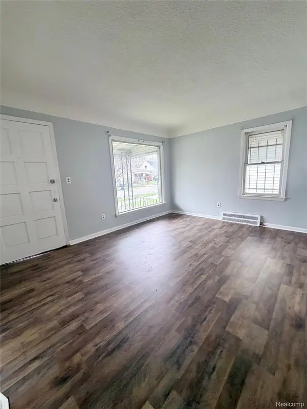 2687 S Deacon Street, Detroit, MI 48217