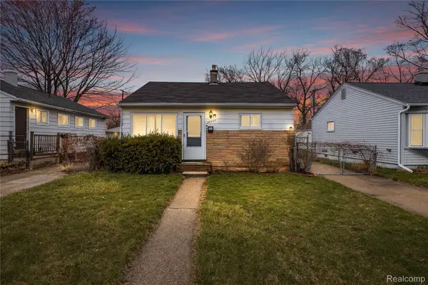 28980 Dawson Street, GardenCity, MI 48135